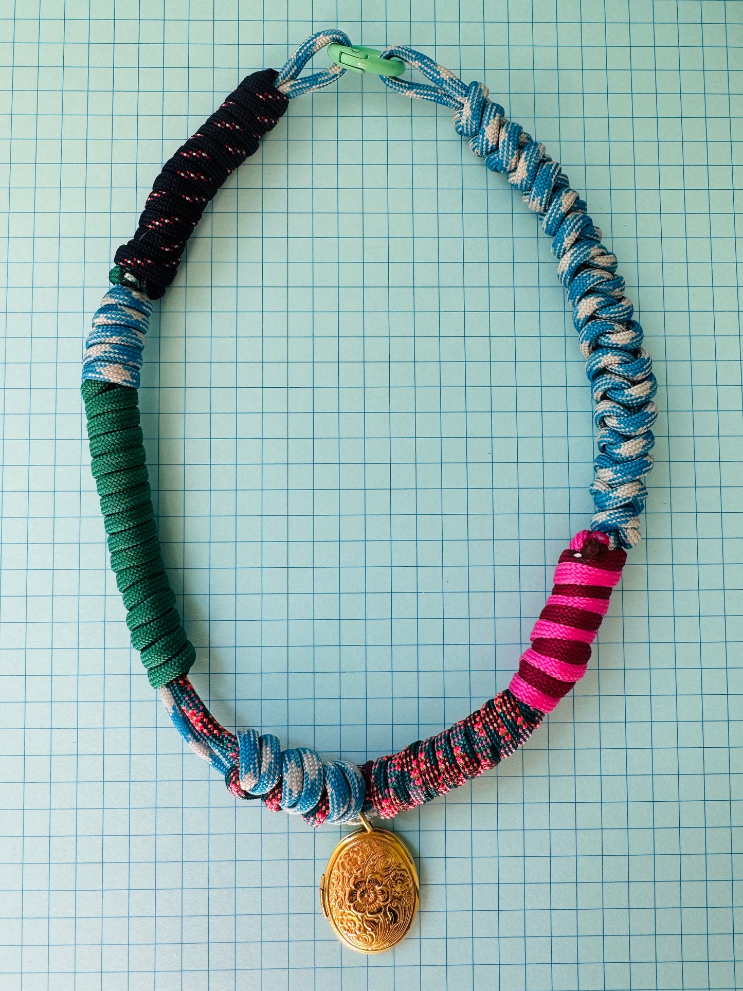 The Twist Necklace