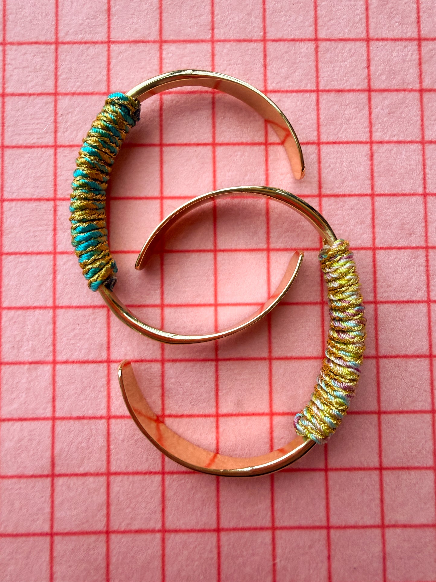 Contour Wrapped Cuff