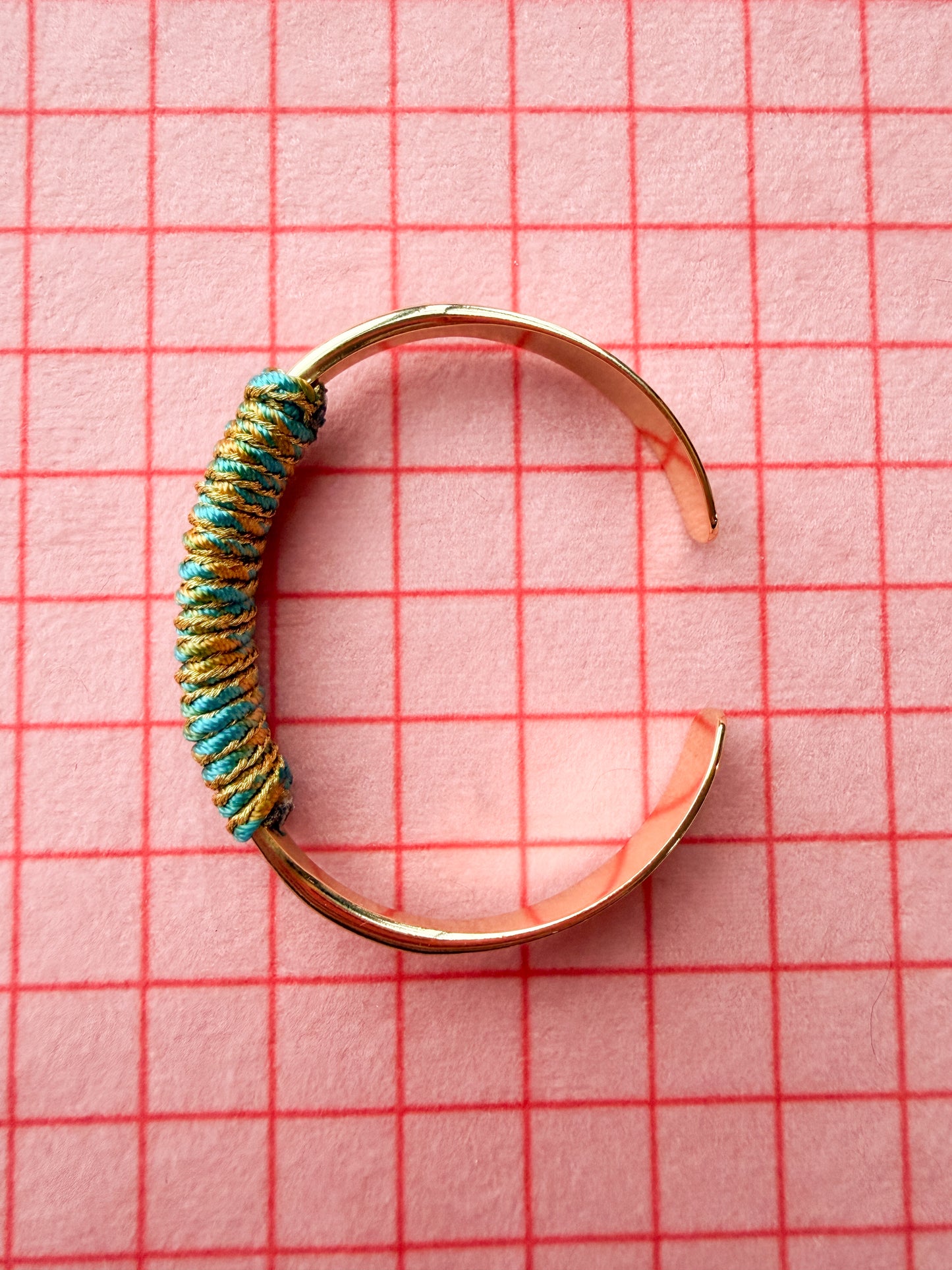 Contour Wrapped Cuff