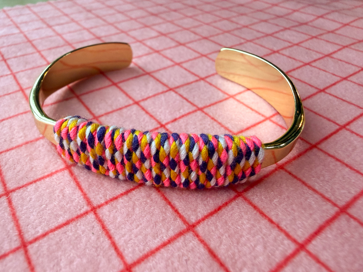 Contour Wrapped Cuff