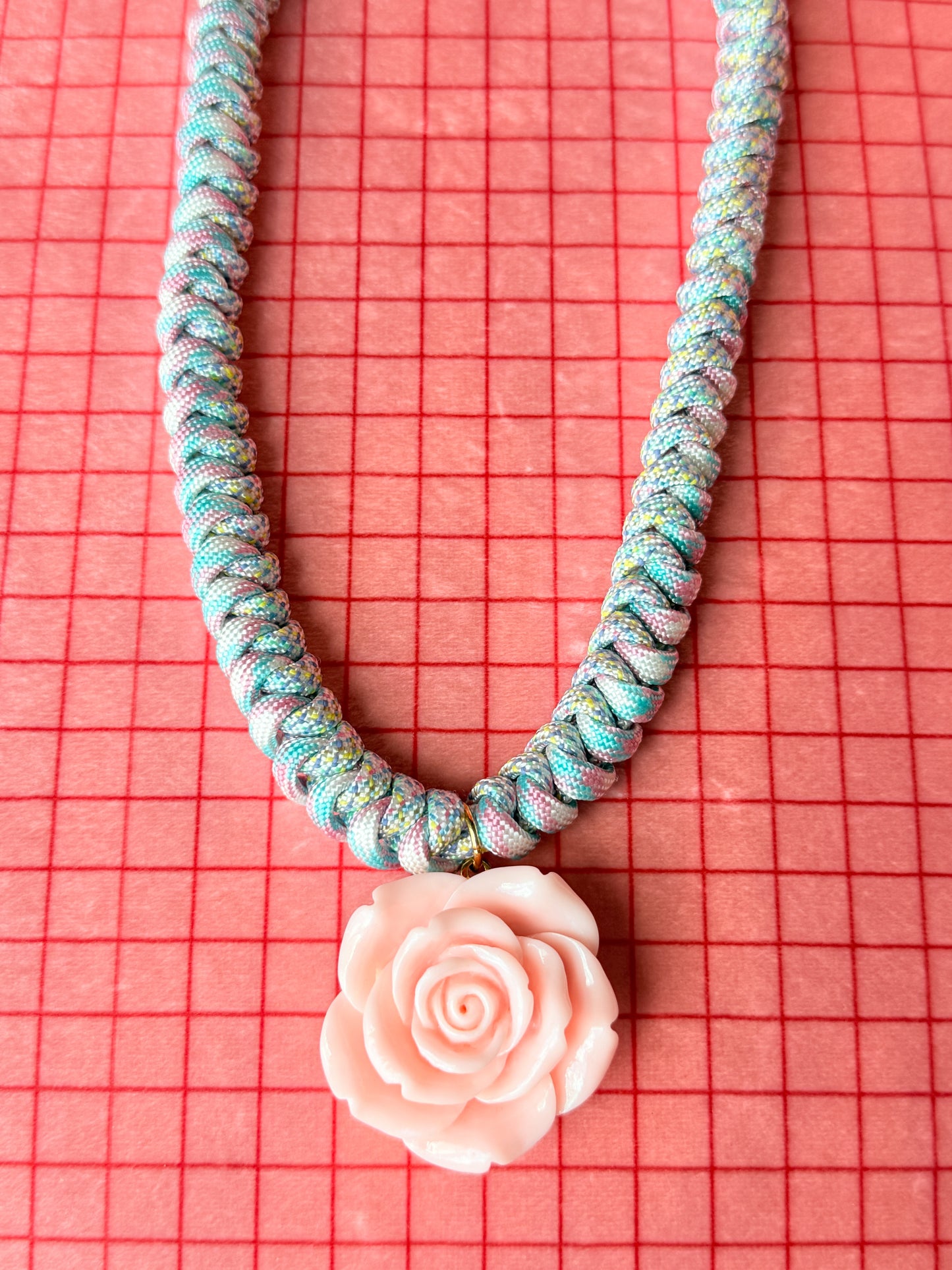 The Twist Necklace