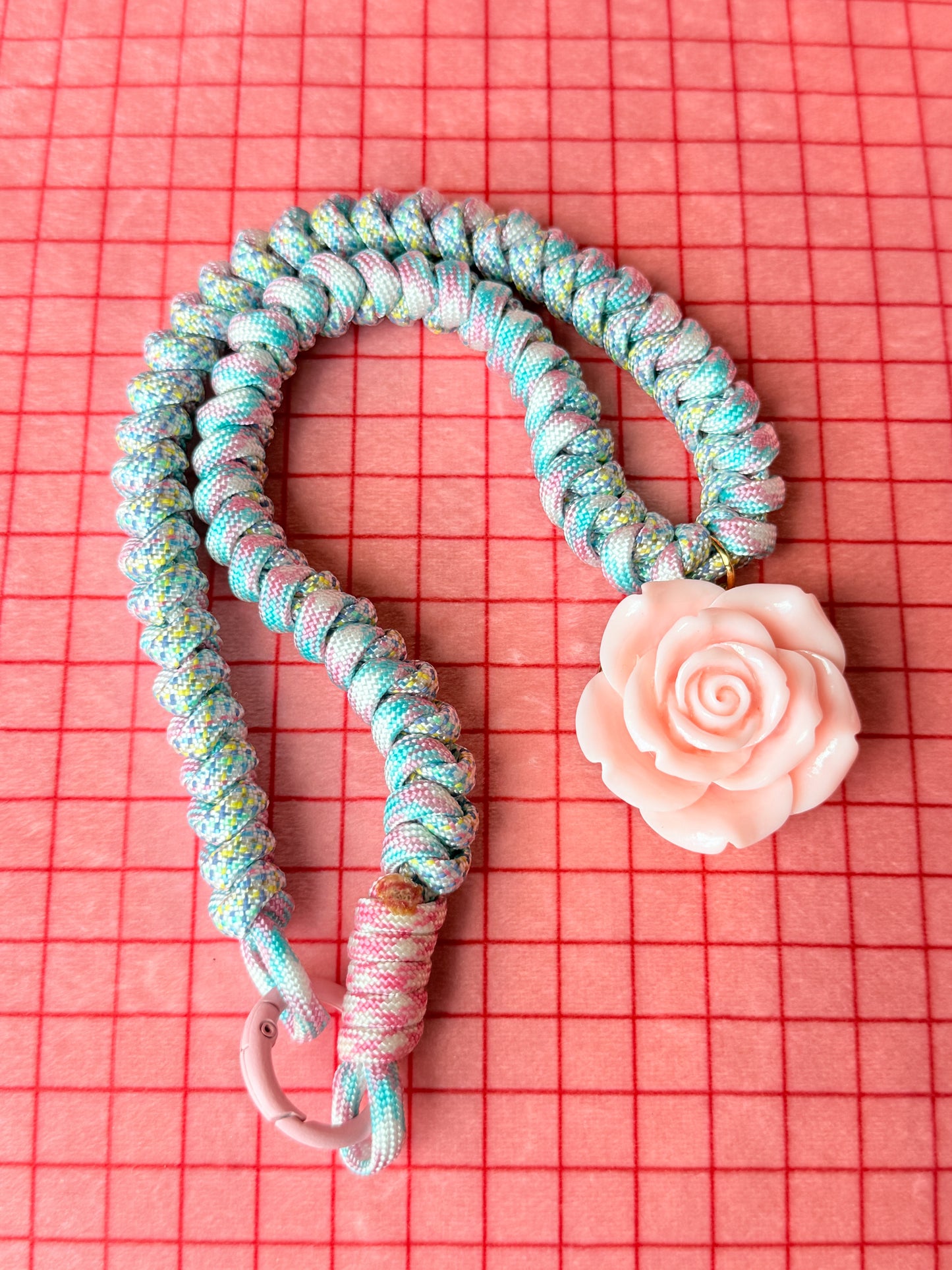 The Twist Necklace