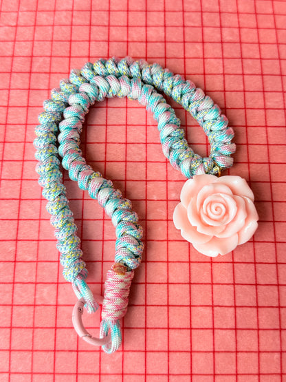 The Twist Necklace