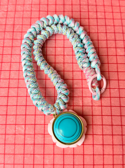 The Twist Necklace