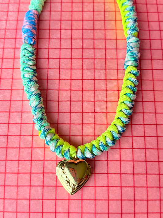 The Twist Necklace