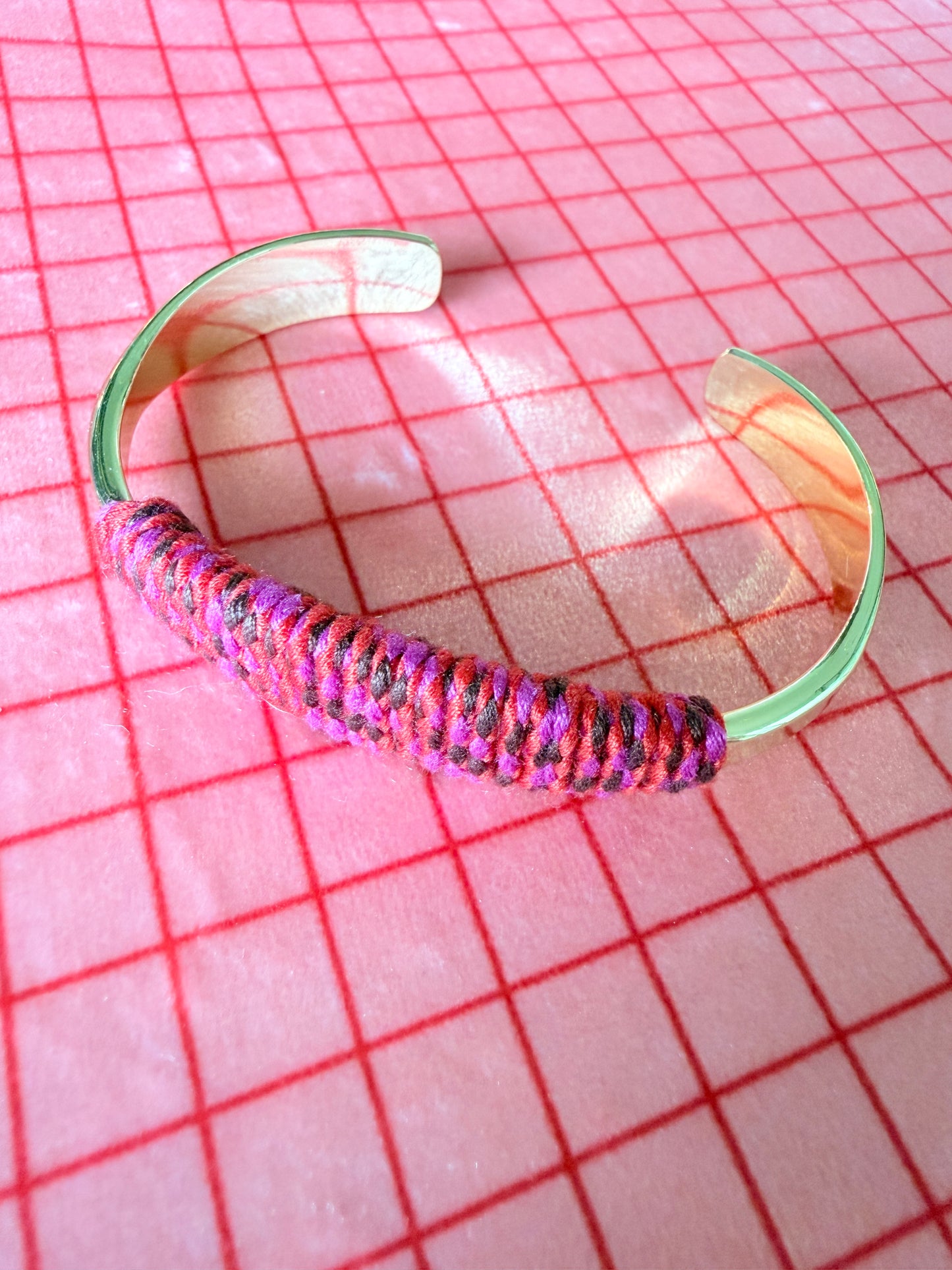 Contour Wrapped Cuff
