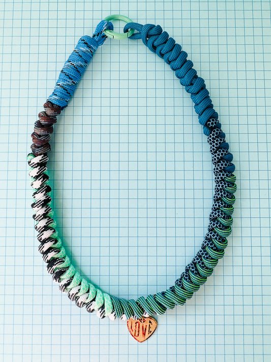 The Twist Necklace