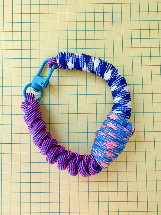 The Twist Bracelet